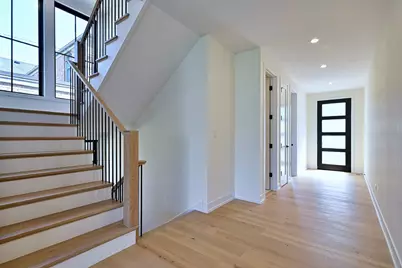 680 S Bryan Street, Elmhurst, IL 60126 - Photo 6