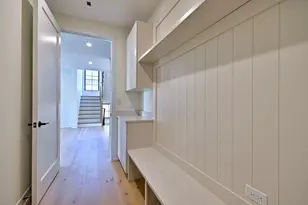 680 S Bryan St, Elmhurst, IL 60126 - Photo 22