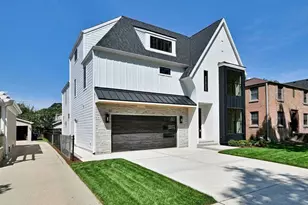 680 S Bryan St, Elmhurst, IL 60126 - Photo 2