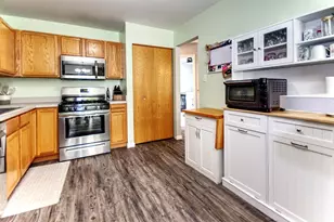 543 Silver Leaf Dr, Joliet, IL 60431 - Photo 6
