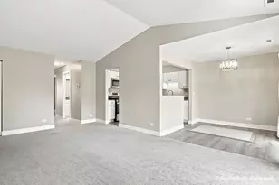 1358 Stratford Dr, Gurnee, IL 60031 - Photo 8