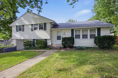 615 Richards Lane, Champaign, IL 61820 - Photo 2