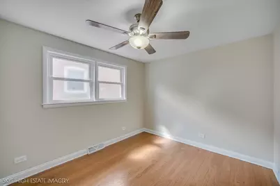 11232 S Albany Avenue, Chicago, IL 60655 - Photo 8