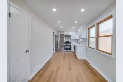 11232 S Albany Avenue, Chicago, IL 60655 - Photo 6
