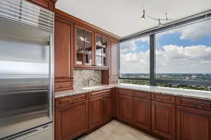 2020 N Lincoln Park W, Chicago, IL 60614 - Photo 10