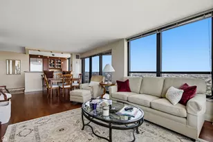 2020 N Lincoln Park W, Chicago, IL 60614 - Photo 16