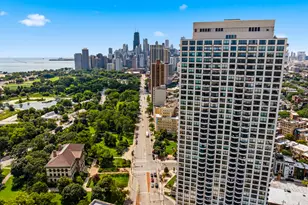 2020 N Lincoln Park W, Chicago, IL 60614 - Photo 2