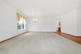 623 Saugatuk Cir, Romeoville, IL 60446 - Photo 4