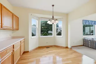 623 Saugatuk Cir, Romeoville, IL 60446 - Photo 10