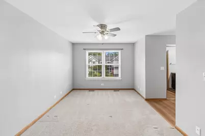 1404 E Baronet Lane, Palatine, IL 60074 - Photo 10