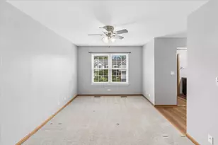 1404 E Baronet Ln, Palatine, IL 60074 - Photo 10