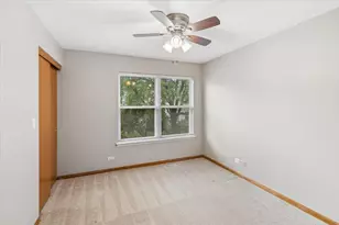 1404 E Baronet Ln, Palatine, IL 60074 - Photo 16