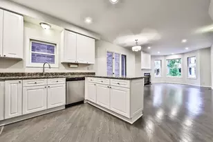 3230 N Seminary Ave, Chicago, IL 60657 - Photo 2