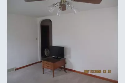 1704 Cora Street, Crest Hill, IL 60403 - Photo 10