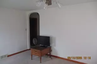 1704 Cora St, Crest Hill, IL 60403 - Photo 10