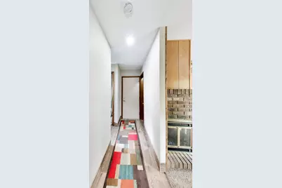 2047 Chestnut Street, Waukegan, IL 60087 - Photo 18