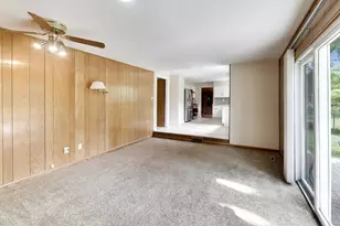 2047 Chestnut St, Waukegan, IL 60087 - Photo 16