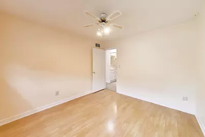 2047 Chestnut Street, Waukegan, IL 60087 - Photo 24