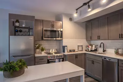 5815 N Sheridan Road #306, Chicago, IL 60660 - Photo 2