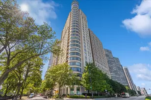 840 N Lake Shore Dr, Chicago, IL 60611 - Photo 1