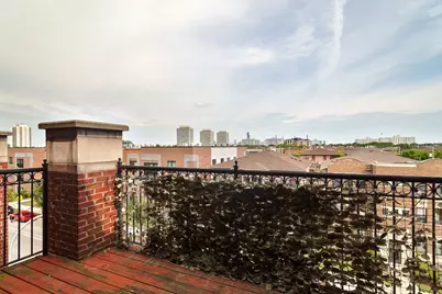 641 E Pershing Avenue #301, Chicago, IL 60653 - Photo 6