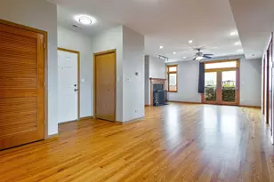 641 E Pershing Ave, Chicago, IL 60653 - Photo 4