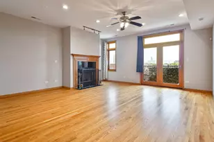 641 E Pershing Ave, Chicago, IL 60653 - Photo 2