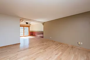 38484 N North Shore Ave, Beach Park, IL 60087 - Photo 6