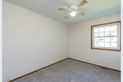 38484 N North Shore Avenue, Beach Park, IL 60087 - Photo 16