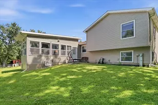 37348 N Illinois Route 83, Lake Villa, IL 60046 - Photo 22
