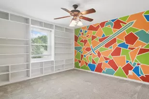 988 Newbury Dr, Crystal Lake, IL 60014 - Photo 20