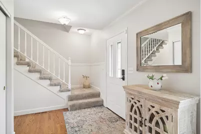 988 Newbury Drive, Crystal Lake, IL 60014 - Photo 6