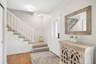 988 Newbury Dr, Crystal Lake, IL 60014 - Photo 6