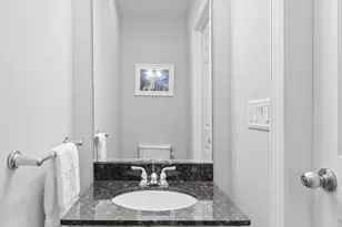 1253 N Bosworth Ave, Chicago, IL 60642 - Photo 12