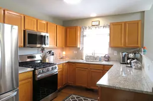 2024 Mountain Rd, Morris, IL 60450 - Photo 4