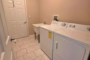 8211 Tremont Ln, Joliet, IL 60431 - Photo 12