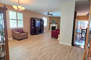 8211 Tremont Ln, Joliet, IL 60431 - Photo 2