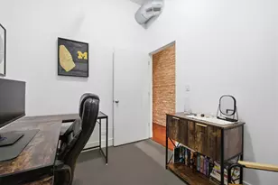 3133 N Lakewood Ave, Chicago, IL 60657 - Photo 12
