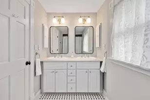 [Address not provided], Hinsdale, IL 60521 - Photo 34