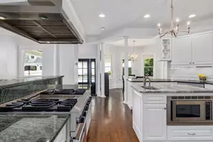 [Address not provided], Hinsdale, IL 60521 - Photo 16