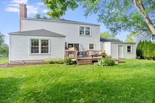 1324 Culpepper Dr, Naperville, IL 60540 - Photo 4