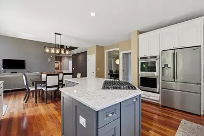 7209 Brae Court, Gurnee, IL 60031 - Photo 12