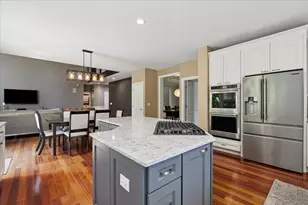 7209 Brae Ct, Gurnee, IL 60031 - Photo 12