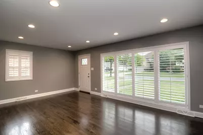 465 W Fremont Avenue, Elmhurst, IL 60126 - Photo 4