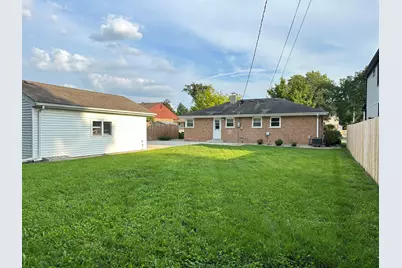 465 W Fremont Avenue, Elmhurst, IL 60126 - Photo 20