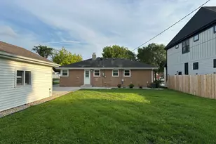 465 W Fremont Ave, Elmhurst, IL 60126 - Photo 22