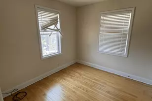 7555 N Rogers Ave, Chicago, IL 60626 - Photo 2
