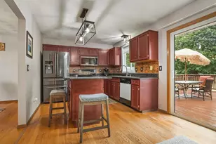 93 N Park Rd, Machesney Park, IL 61115 - Photo 8