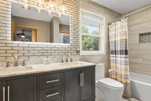 93 N Park Rd, Machesney Park, IL 61115 - Photo 20