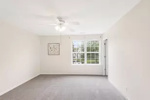 828 Amelia Ct, Grayslake, IL 60030 - Photo 18